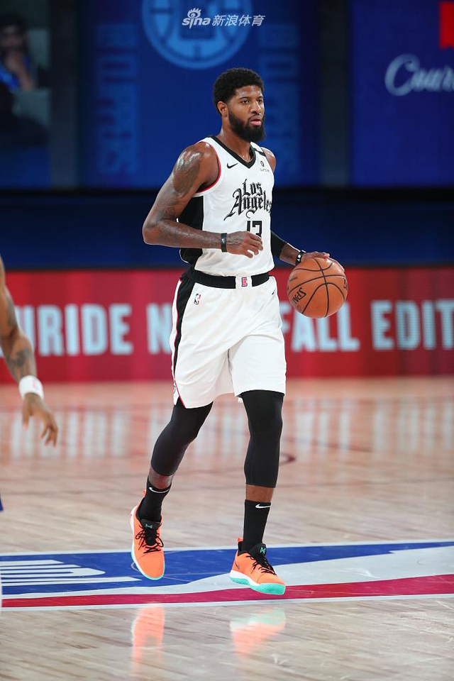 父母均来自 父母均来自