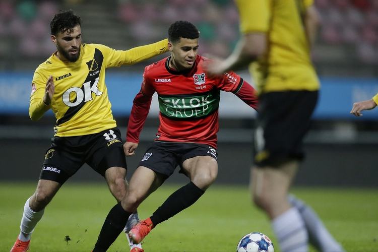 表现出色 表现出色