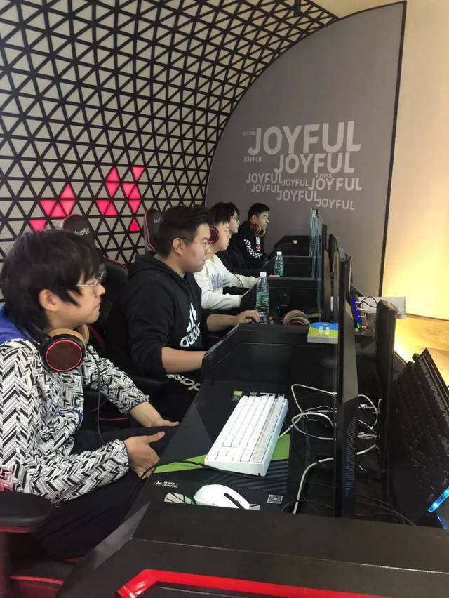 另一方面 另一方面