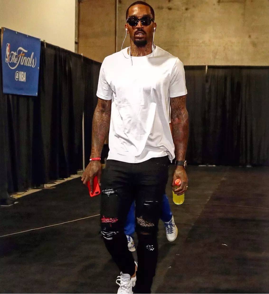 爵视野与中 爵视野与中